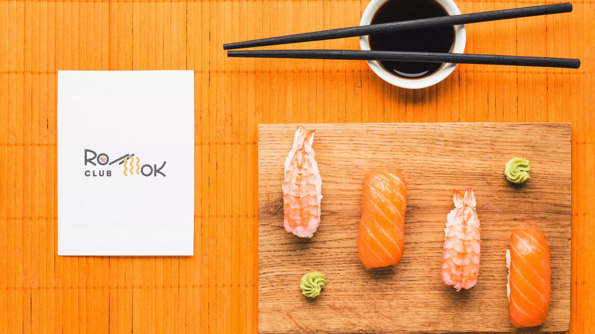 Создание логотипа суши-бара «Roll Wok Club» в Буе
